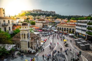 Παγώνη: Πάσχα μόνο με την οικογένεια μας και με διπλές μάσκες στην Ανάσταση