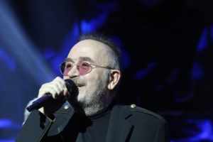 Επιστροφή στο σπίτι με το μωρό για τον Σταμάτη Γονίδη που έγινε μπαμπάς για τρίτη φορά