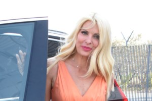 Ρούλα Ρέβη: Φωτογραφίζει την Ελένη Μενεγάκη για νέο project... "Coming soon"