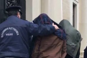 Θεσσαλονίκη: Εφοδος της ΕΛ.ΑΣ. σε κορονο-πάρτι Γάλλων φοιτητών - Κρύφτηκαν στις ντουλάπες