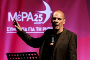 Επίθεση στη Νομική: Το λάθος που "έκαψε" τους κουκουλοφόρους και τους οδήγησε στη σύλληψη - εικόνα 2