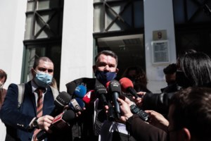 Υπόθεση Λιγνάδη: Άλλαξε την ημερομηνία βιασμού του ο Αιγύπτιος - Κατέθεσε φωτογραφικό υλικό - εικόνα 2