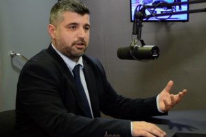 Φάμελλος: Το μείζον είναι η ανασύνθεση του προοδευτικού χώρου και η ενότητα