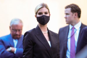 Το Facebook κλείδωσε επ΄αόριστον τον λογαριασμό του Τραμπ - Αφαιρείται το "stop the steal" από όλα τα ποστ των εκλογών