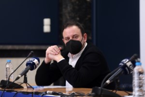 Γκίκας Μαγιορκίνης: Απαντά αν το εργαστήριο στο οποίο είναι επιστημονικά υπεύθυνος πήρε 15,5 εκ. ευρώ