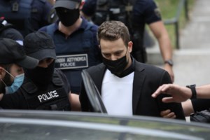 Γλυκά Νερά: Λεπτό προς λεπτό η δολοφονία της Καρολάιν από το κινητό του πιλότου - Πώς σκηνοθέτησε τη ληστεία