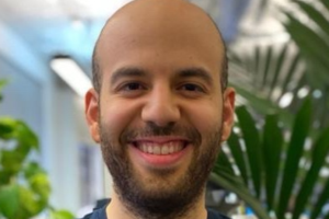 Θεσσαλονίκη: Η 28χρονη Κενυάτισσα δικηγόρος που κλέβει τις εντυπώσεις - Με ράστα στα δικαστήρια