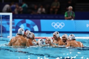 Το ξέσπασμα του Θοδωρή Βλάχου στους παίκτες της Εθνικής πόλο ανδρών: "Τι δεν καταλαβαίνετε; @@@@ το σπίτι μου" [βίντεο]