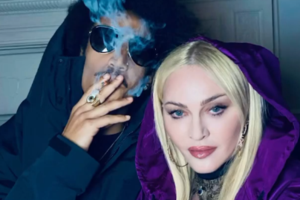 Mαντόνα: Έριξε το Instagram - Οι γυμνές πόζες στα 63 της χρόνια και το μήνυμα για τα... αξεσουάρ