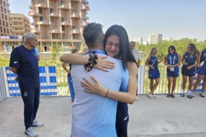 Δώρα Γκουντούρα: Με γνήσια μεσογειακή ομορφιά, η 27χρονη Ελληνίδα ξιφομάχος εντυπωσιάζει εντός και εκτός σταδίων - εικόνα 10