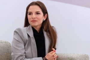 Εριέττα Κούρκουλου – Λάτση: Η προετοιμασία της για τοκετό στο νερό - Η φωτογραφία με τον σύζυγό της μέσα στην ειδική πισίνα - εικόνα 5