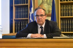 Αυξάνεται στα 880 ευρώ ο κατώτατος μισθός: Το σχέδιο Μητσοτάκη για να βγει από τη μέγγενη Τεμπών και δημοσκοπήσεων