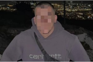 Δολοφονία στη Χαλκίδα: Η ΑΕΚ τίμησε τη μνήμη του Μάριου - Κεράκια και λουλούδια στο σημείο όπου έπεσε νεκρός [εικόνες, βίντεο] - εικόνα 5