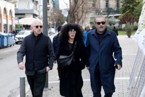 Κηδεία Κώστα Βουτσά:Ο επικήδειος του Μπακογιάννη- "Αποχαιρετούμε τον Κώστα, τον Κωστάκη, τον Κλέαρχο"