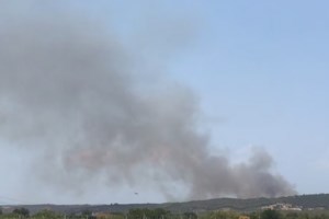 Φωτιά στη Ρόδο: Ήχησε το 112 - Σηκώθηκαν εναέρια μέσα