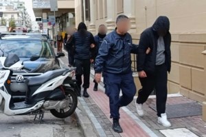 Τραγωδία στην Αχαΐα: Νεκρό 3χρονο αγοράκι που έπεσε από μάντρα την ώρα που έπαιζε