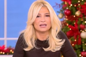 Φαίη Σκορδά: Το τραγούδι που την έκανε να δακρύσει και να φύγει από το πλατό [βίντεο]