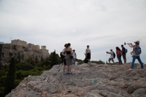 Τραγωδία στην Αχαΐα: 82χρονη αυτοκτόνησε με καραμπίνα - Τη βρήκε νεκρή ο γιος της