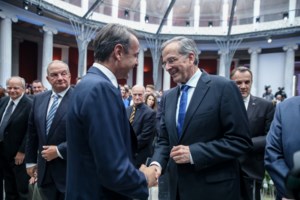 Ακόμα και η "Ομάδα Αλήθειας" διαφωνεί με τον Σαμαρά: Δογάνης-Μπένος ήταν στο Γραφείο Τύπου του - "Αυτό ξεπερνάει κάθε όριο"