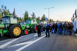 Λάρισα: Κλειστή και σήμερα η Εθνική Οδός Αθηνών – Θεσσαλονίκης στη Νίκαια