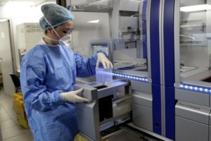 Κορονοϊός: Και δεύτερη νεκρή μέσα σε λίγες ώρες - 302 συνολικά τα θύματα - εικόνα 2