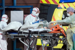 Σε νέο τεστ για τον κορονοϊό υπεβλήθη ο πάπας Φραγκίσκος