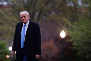 ΕΚΤ: Νέα μείωση των επιτοκίων φέρνουν οι δασμοί του Τραμπ