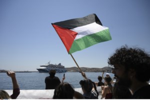 Επίθεση του Άδωνι Γεωργιάδη στους οπαδούς της ΑΕΚ για τα συνθήματα υπέρ της Παλαιστίνης - εικόνα 2