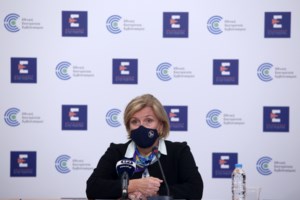 "Αποδεκατίζεται" ο Ευαγγελισμός: 92 υγειονομικοί θετικοί στον κορονοϊό – Τέλος τα επισκεπτήρια