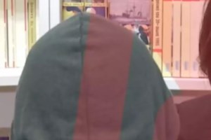 Βιασμός 15χρονου στο Ίλιον: "Δεν έχω καμία σχέση μαζί τους", λέει η ιδιοκτήτρια του σπιτιού