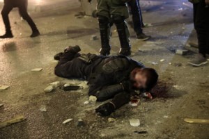 Μητσοτάκης για επεισόδια στη Νέα Σμύρνη: Να μας αφυπνίσει η ζωή του αστυνομικού που κινδύνευσε - Δεν θα επιτρέψω σε κανέναν να μας διχάσει