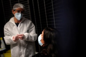 Δημόπουλος για κορονοϊό: Είμαστε στο δυσκολότερο σημείο - Κυριαρχούν οι μεταλλάξεις - εικόνα 3