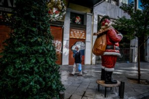 Έλενα Ακρίτα για τον Αντιδήμαρχο Αθηναίων που νοστάλγησε την Aston Martin του: Η επιτομή της καραβλαχιάς - εικόνα 4