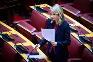 Μητσοτάκης στη Βουλή για τα Τέμπη: "Αστήρικτη και πολύ προσβλητική η θεωρία περί συγκάλυψης" - εικόνα 8