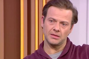 Ορέστης Τζιόβας: Δέχτηκε επίθεση στο συλλαλητήριο για τα Τέμπη - "Υπάρχουν και εξοργισμένοι πολίτες"