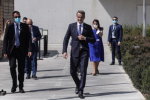 Συνάντηση Μητσοτάκη - Μακρόν στο Παρίσι: Στο τραπέζι η αγορά γαλλικών φρεγατών Belharra