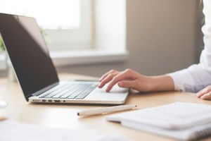 Νέα ψηφιακά εργαλεία υποστήριξης των ανέργων από τη ΔΥΠΑ - Το 1555 σας ενημερώνει