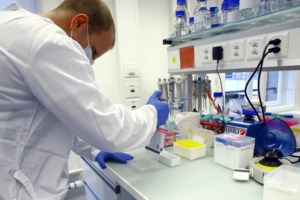 "Καλπάζει" ο κορονοϊός: 17,6 εκατ. κρούσματα σε 196 χώρες - 680.014 θάνατοι παγκοσμίως - εικόνα 2