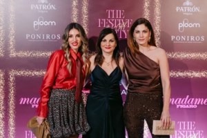 Αθηνά Οικονομάκου: Η τρυφερή φωτογραφία με τον Μάξιμο και τη Σιέννα στην αγκαλιά της - εικόνα 2