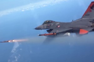 Νταηλίκια από Τούρκο αναλυτή: Αν γίνει πόλεμος, κανείς δεν θα σώσει την Ελλάδα - Πρώτος στόχος τα αεροδρόμια - εικόνα 2