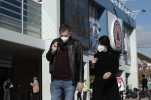 Πρόταση - βόμβα Κονιδάρη για τους ιερείς: Να γίνει υποχρεωτικός ο εμβολιασμός τους - Συνέπειες στους αρνητές παπάδες