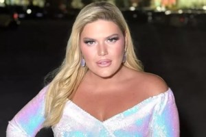 Δανάη Μπάρκα: Οι νέες φωτογραφίες της με μαγιό και το μήνυμά της - "Μήπως τελικά οι δυσκολίες είναι πιο απολαυστικές..."