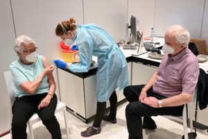 Κεραμέως: Δεν θα κλείσουν τα σχολεία - Μειώθηκαν από 29% σε 23% τα κρούσματα σε μαθητές