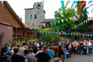 Μυτιλήνη: Αιματηρό επεισόδιο σε πανηγύρι - Σε κρίσιμη κατάσταση ο 35χρονος που δέχθηκε 18 μαχαιριές σε πρόσωπο, θώρακα και πλάτη