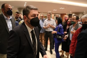 Ανδρουλάκης για υποκλοπές: Ο Τσίπρας μίλησε για Χρυσοχοΐδη και Μαρινάκη, τον κάλεσε κανένας εισαγγελέας; - εικόνα 2