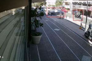 Θεσσαλονίκη: Χειροπέδες σε τρεις ανήλικους που επιτέθηκαν σε συνομήλικούς τους για να τους ληστέψουν