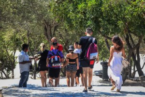 Ξεκάθαρος ο Νίκος Τζανάκης: "Δεν υπάρχουν άγνωστα συστατικά στα εμβόλια"