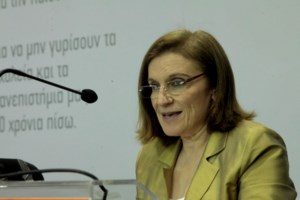 Κεραμέως: Αντικειμενικές δυσκολίες για να ξεκινήσει μόνο η Γ' Λυκείου - Τι απαντά στις αντιδράσεις για τα ΑΕΙ - εικόνα 3