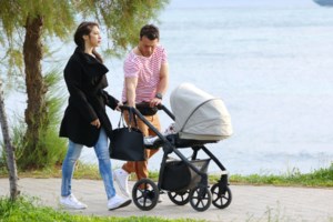 Γιώργος Αγγελόπουλος - Δήμητρα Βαμβακούση: Πανευτυχείς στη βάπτιση της κόρης τους - Οι πρώτες φωτογραφίες