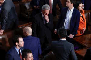 ΗΠΑ: Κωμικές καταστάσεις με τους Ρεμπουμπλικανούς στη Βουλή - Ποιος "αντάρτης" ψήφισε για πρόεδρο τον… Τραμπ - εικόνα 2